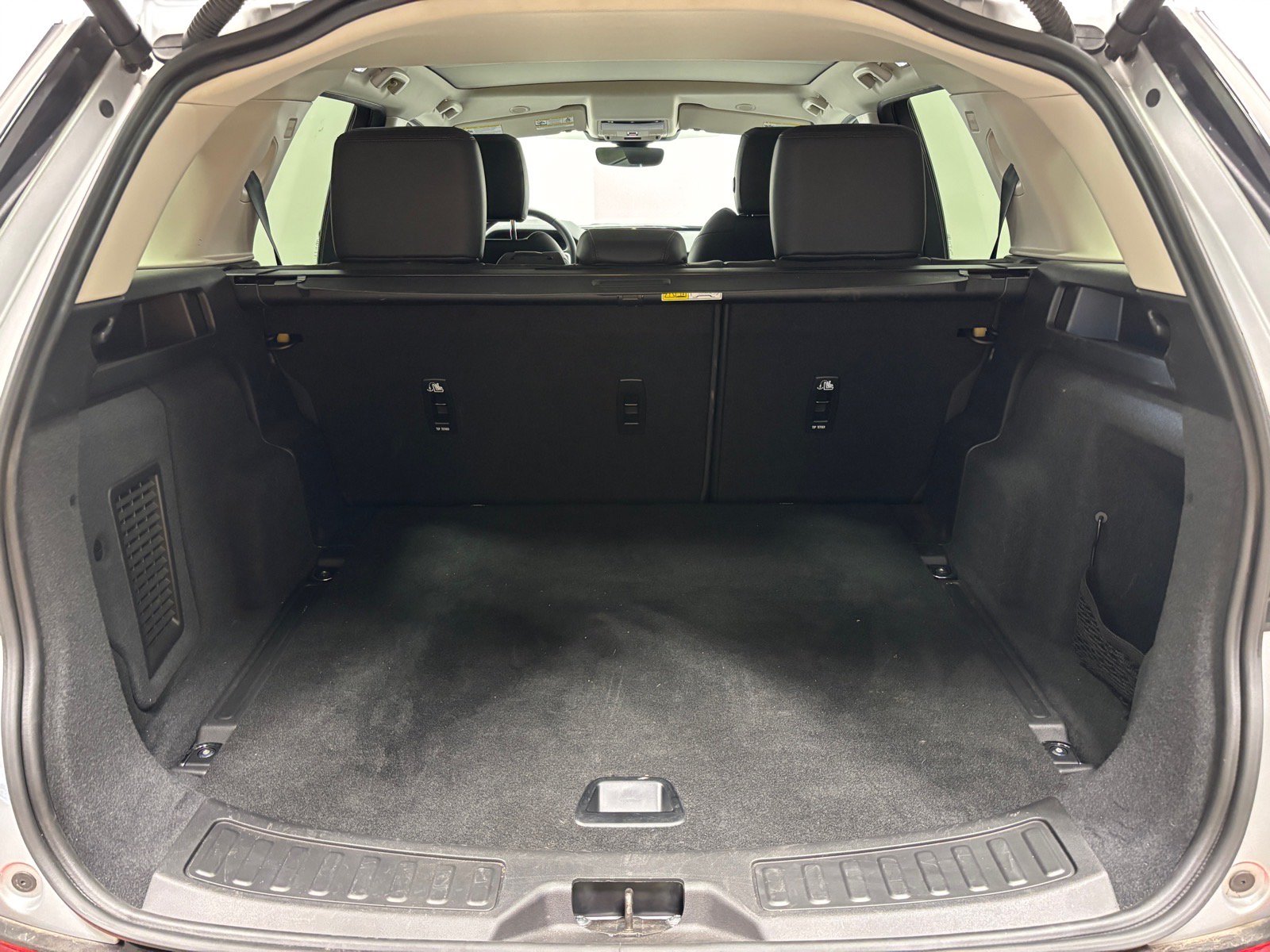 New 2024 Land Rover Discovery Sport S AWD/4WD image 39