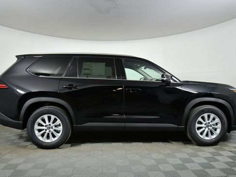 New 2026 Toyota Grand Highlander XLE image 15