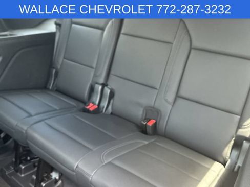 Used 2023 Chevrolet Tahoe Z71 w/ Luxury Package AWD/4WD image 13