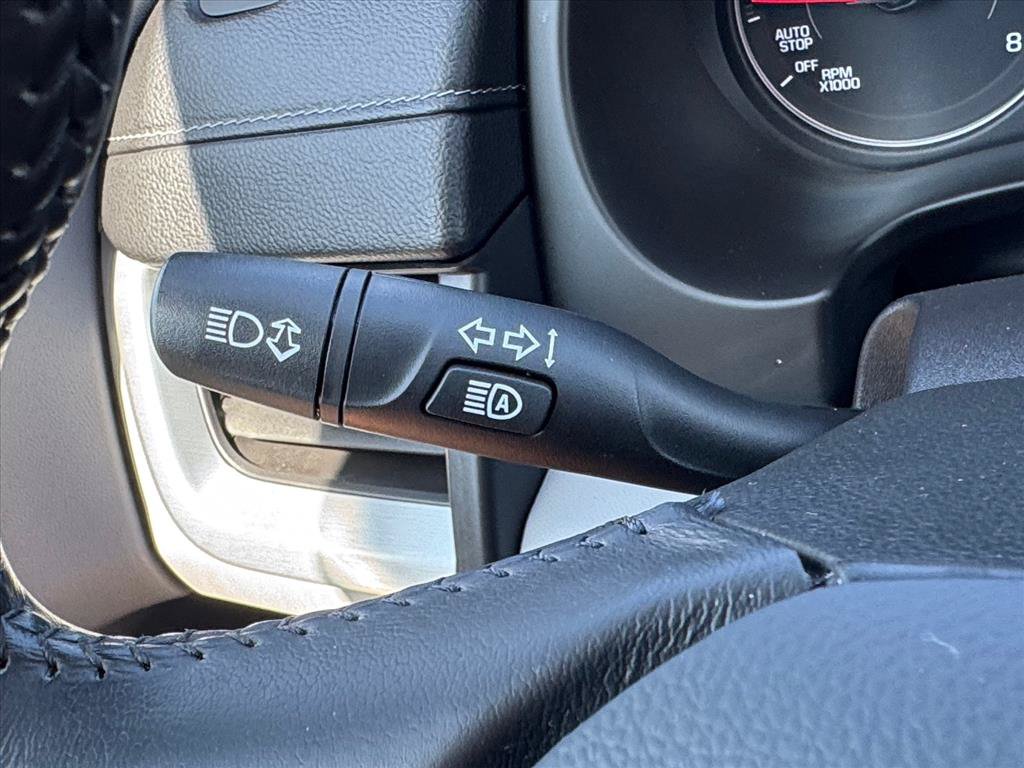 Used 2022 GMC Terrain SLT w/ Infotainment Package II AWD/4WD image 25