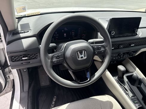Certified 2023 Honda Accord EX image 15