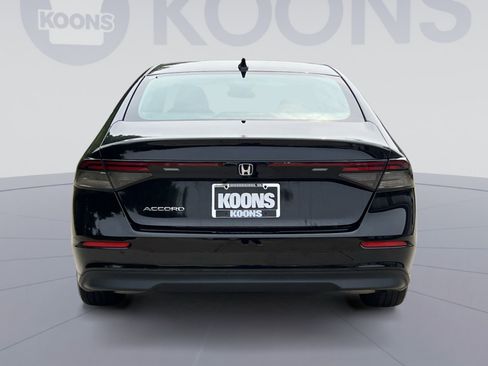 Used 2024 Honda Accord EX image 5