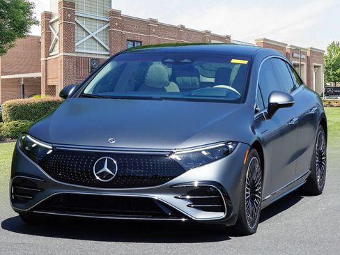 Certified 2023 Mercedes-Benz EQS 580 4MATIC Sedan image 4