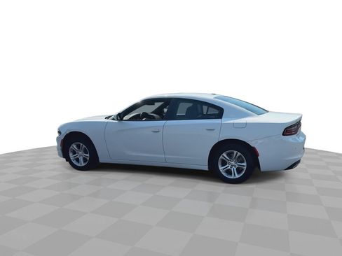 Used 2021 Dodge Charger SXT w/ Leather Interior Group RWD image 7