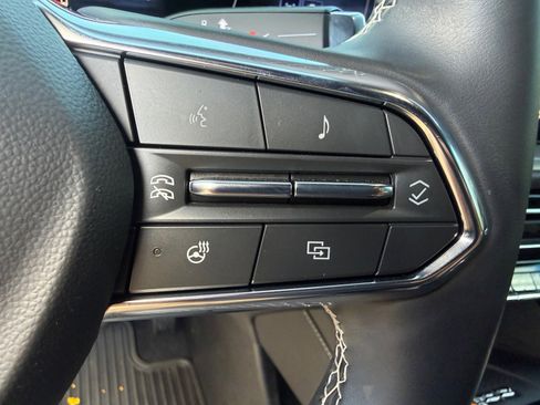 Used 2025 Chevrolet Traverse LT w/ Driver Confidence Package image 22