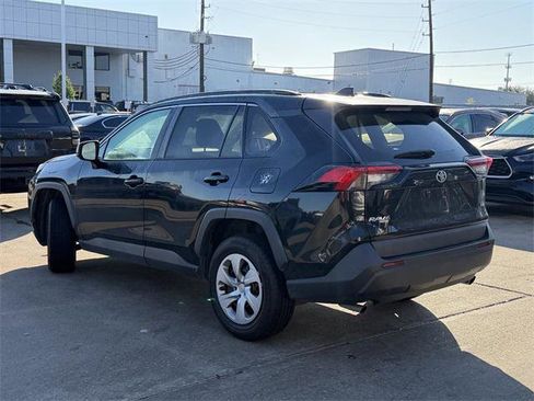 Certified 2021 Toyota RAV4 LE image 7