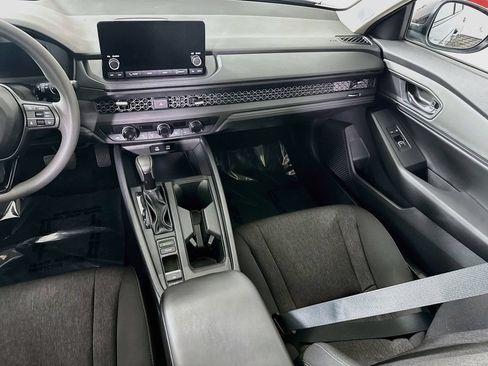 Used 2025 Honda Accord SE image 25