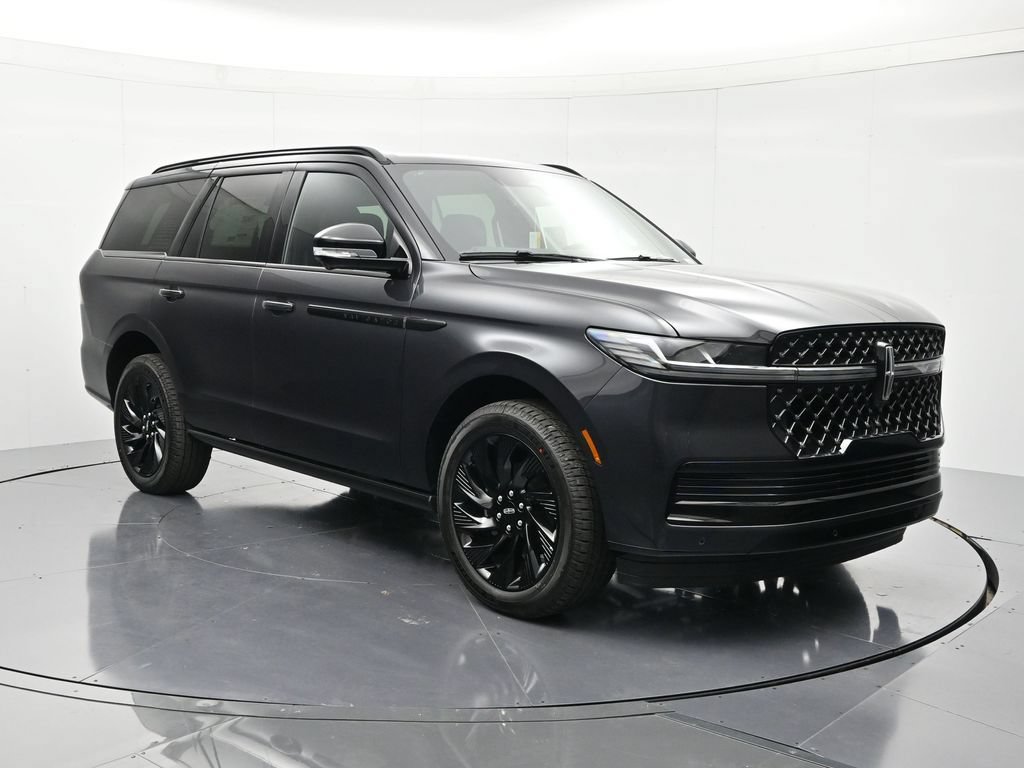 New 2026 Lincoln Navigator Reserve w/ Jet Appearance Package AWD/4WD image 3