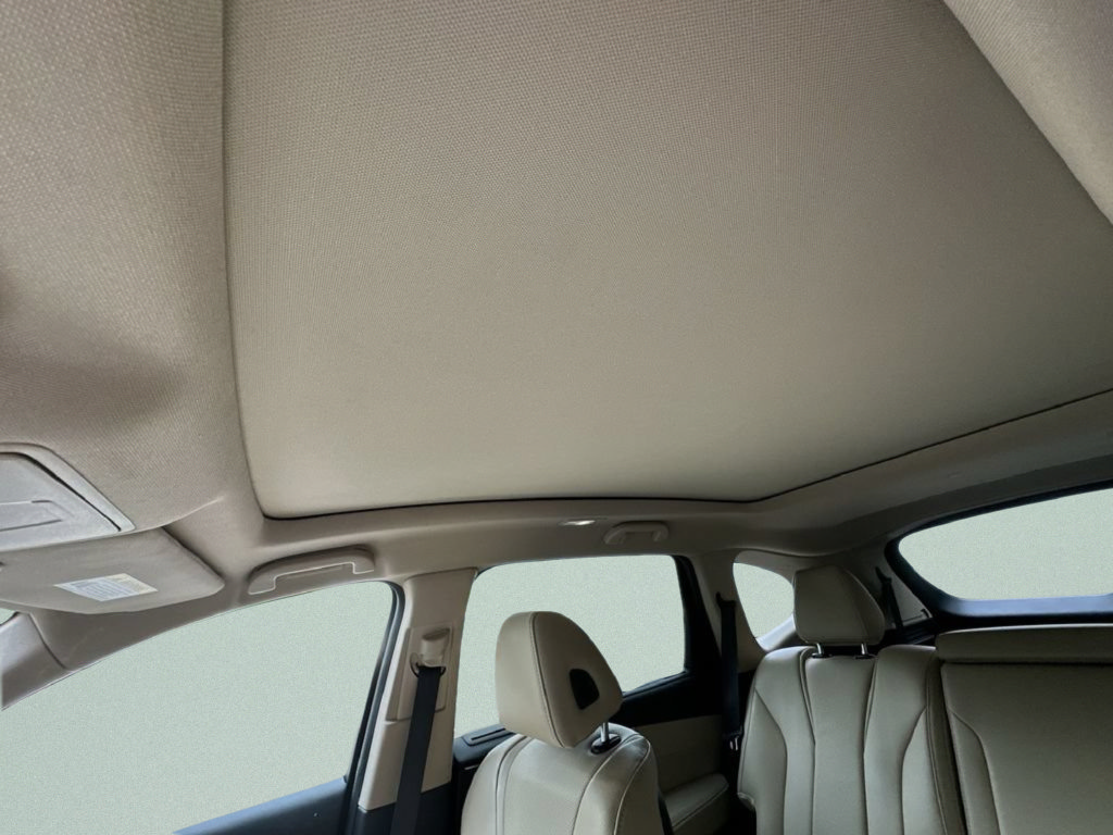 Used 2023 Acura MDX w/ Technology Package FWD image 16