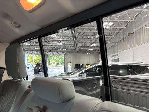 Used 2018 RAM 1500 Big Horn AWD/4WD image 43