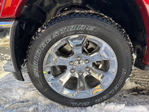 New 2026 RAM 1500 4x4 Crew Cab image 8