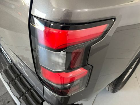 Used 2022 Nissan Frontier S RWD image 38