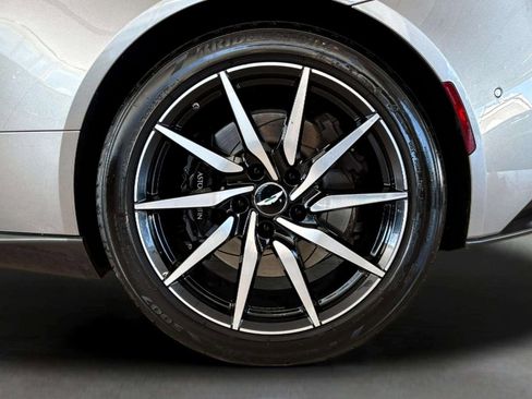 Used 2022 Aston Martin DB11 Coupe RWD image 10