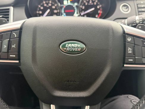 Used 2018 Land Rover Discovery Sport HSE image 25
