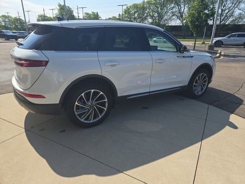 Certified 2023 Lincoln Corsair AWD w/ Equipment Group 101A image 10
