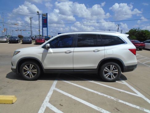 Used 2017 Honda Pilot EX-L image 3