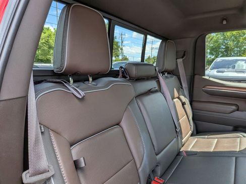 Used 2023 GMC Sierra 1500 Denali AWD/4WD image 36