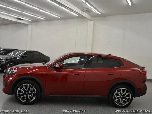 Used 2024 BMW X2 xDrive28i image 5