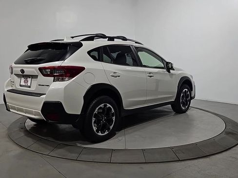Certified 2022 Subaru Crosstrek 2.0i Premium w/ Moonroof Package image 6