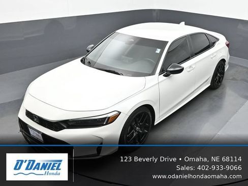 Used 2025 Honda Civic Sport image 21