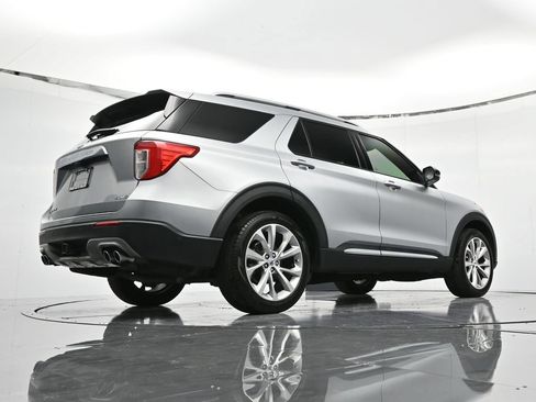 Used 2021 Ford Explorer Platinum w/ Equipment Group 601A AWD/4WD image 50