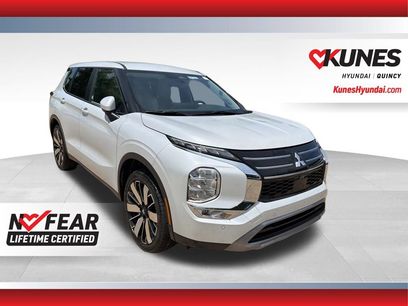 Used 2025 Mitsubishi Outlander SE
