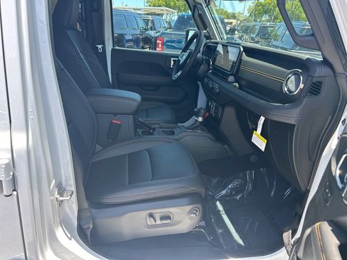 Certified 2025 Jeep Wrangler Unlimited Sahara AWD/4WD image 25