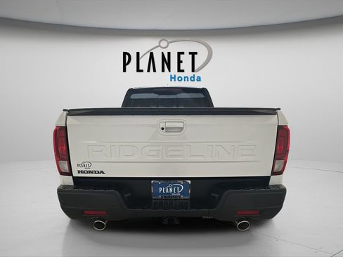 New 2026 Honda Ridgeline Black Edition image 5