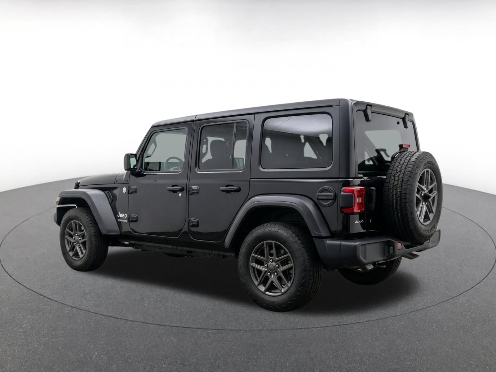 Used 2025 Jeep Wrangler Unlimited Sport AWD/4WD image 6