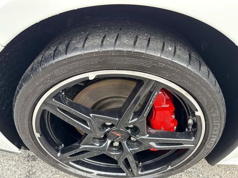 Used 2024 Chevrolet Corvette Stingray Preferred Cpe w/ Z51 Performance Package image 14
