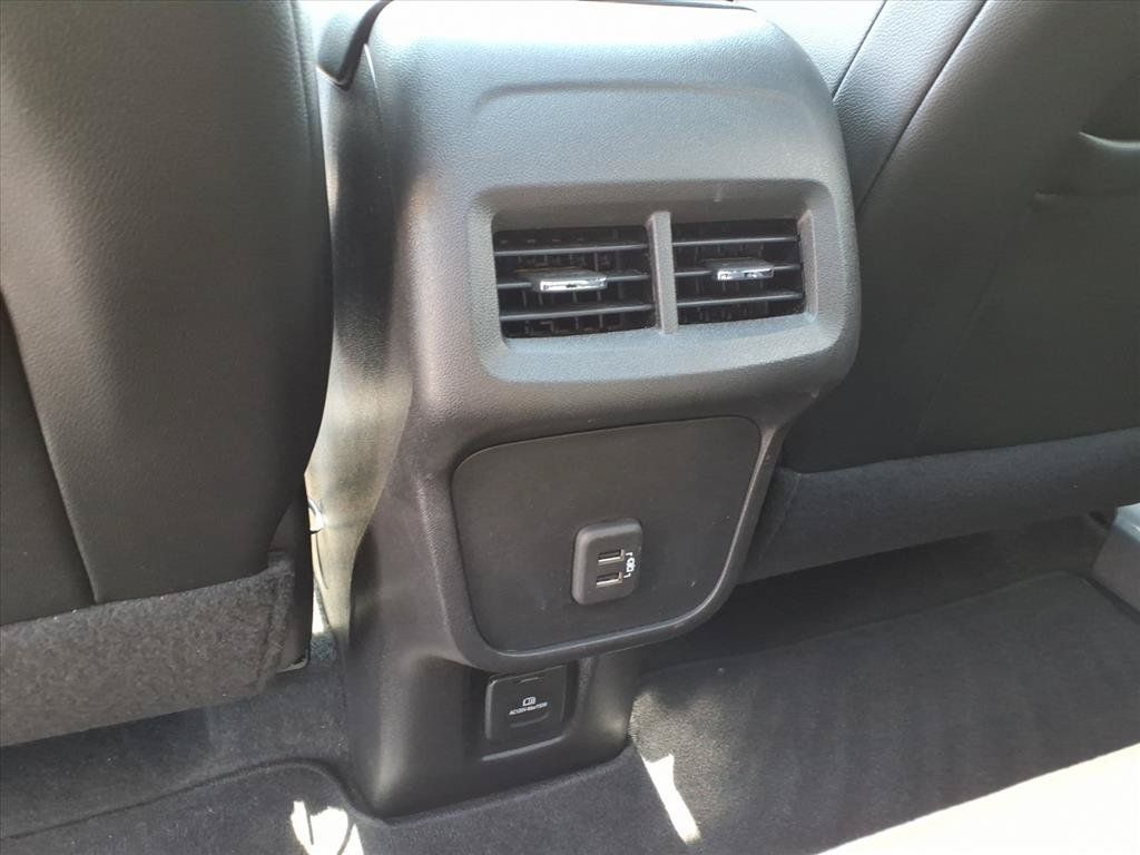 Certified 2024 Chevrolet Equinox RS w/ RS Leather Package AWD/4WD image 9