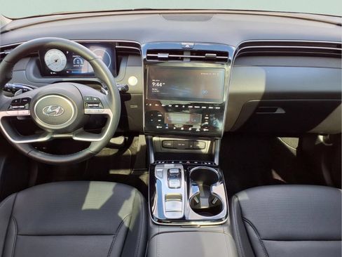 Used 2024 Hyundai Tucson Limited FWD image 13