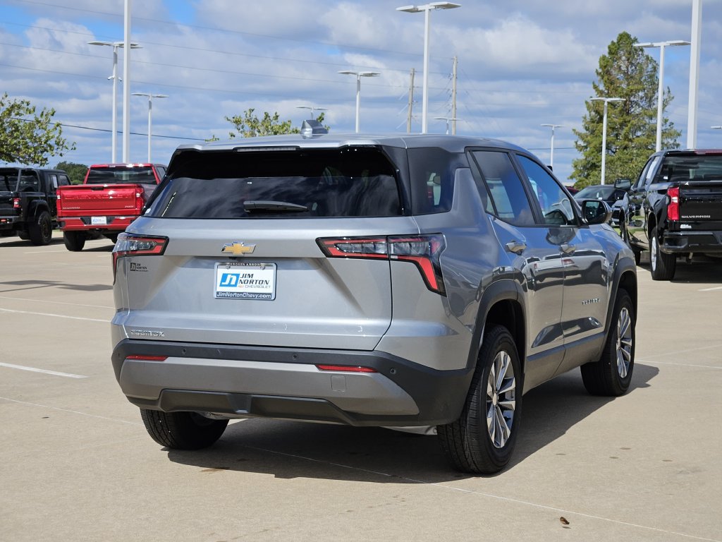 Used 2026 Chevrolet Equinox LT FWD image 7