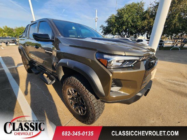 Used 2024 Chevrolet Colorado ZR2 w/ LPO, Sports Bar Package AWD/4WD image 1