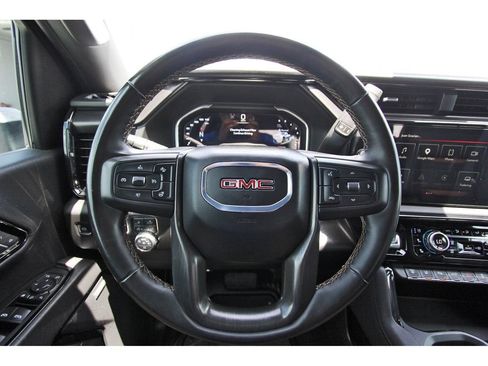 Used 2025 GMC Sierra 2500 AT4 AWD/4WD image 14