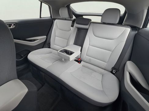 Used 2022 Hyundai Ioniq SE image 35