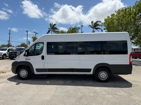 Used 2015 RAM ProMaster 3500 w/ Premium Appearance Group image 6