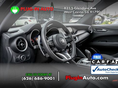 Used 2023 Alfa Romeo Stelvio Sprint image 6