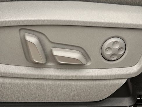 Used 2018 Audi Q5 2.0T Premium Plus w/ Premium Plus Package image 25