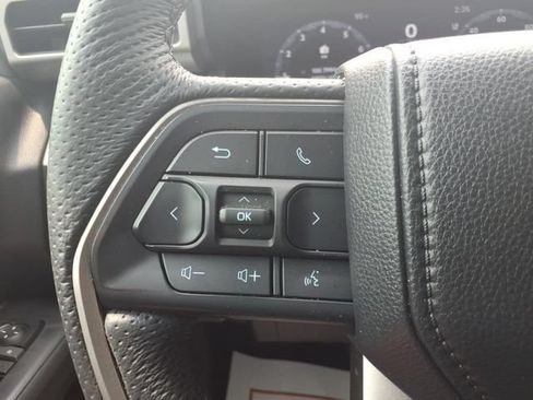 Used 2025 Toyota Tacoma TRD Off-Road AWD/4WD image 26
