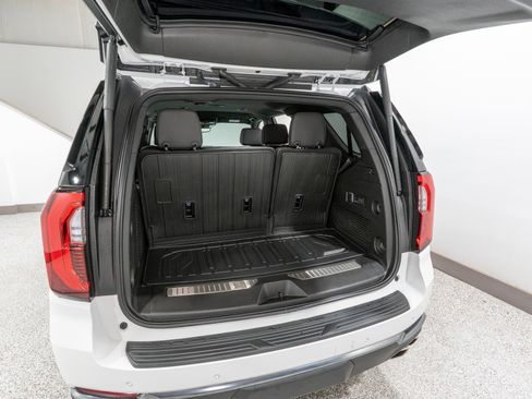 Used 2025 GMC Yukon AT4 w/ Premium Trailering Package image 39