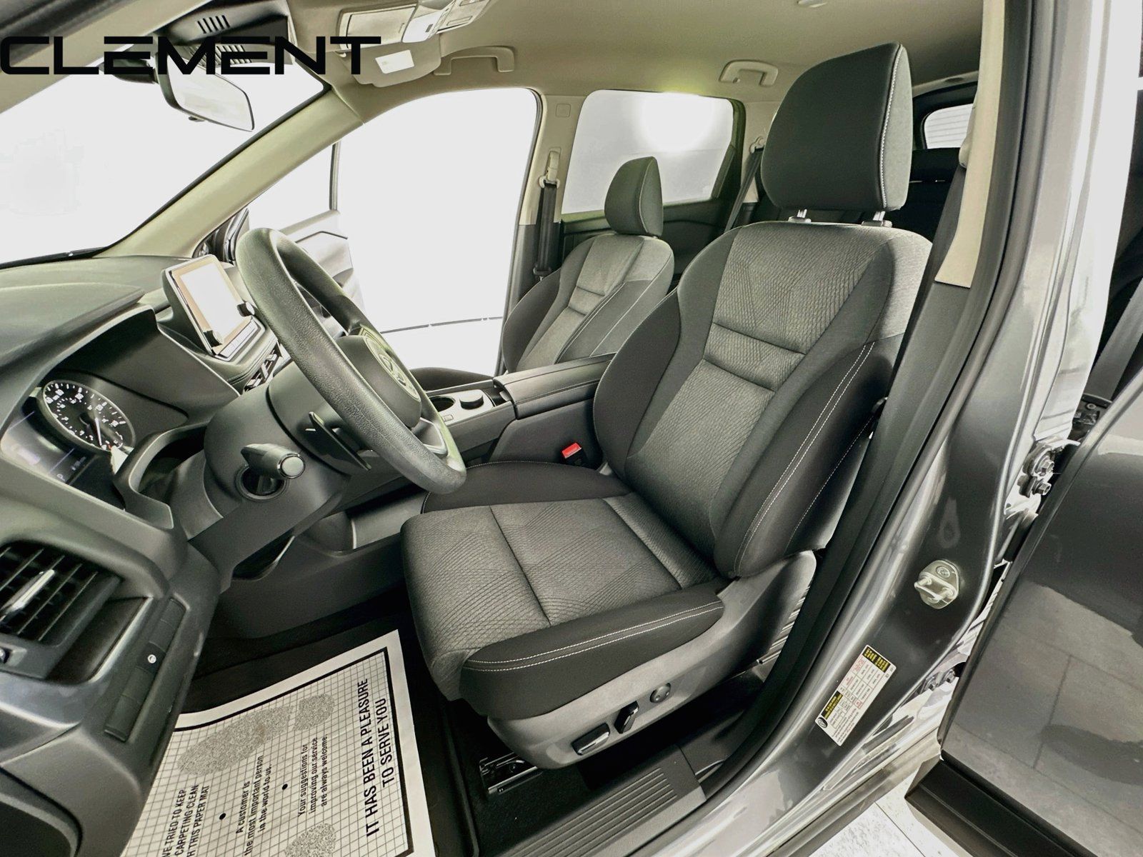 Used 2024 Nissan Rogue SV AWD/4WD image 28