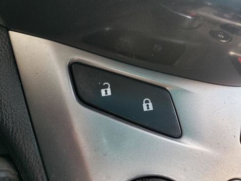 Used 2014 Chevrolet Sonic LTZ FWD image 22