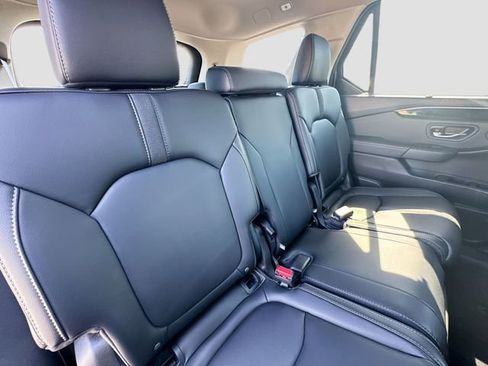 Used 2023 Honda Pilot EX-L image 27