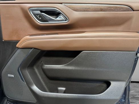 Used 2021 Chevrolet Tahoe High Country image 14