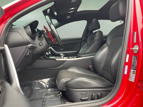 Used 2018 Kia Stinger GT2 image 16