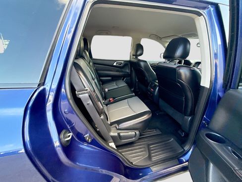 Used 2019 Nissan Pathfinder SL w/ Rock Creek Edition FWD image 29
