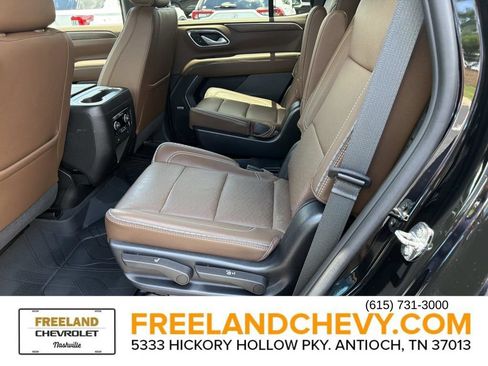 Used 2023 Chevrolet Tahoe High Country w/ Premium Package 2 AWD/4WD image 16