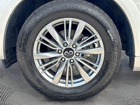 Used 2021 INFINITI QX80 Luxe image 35