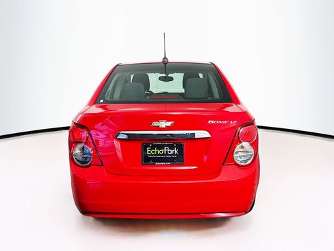 Used 2015 Chevrolet Sonic LT image 7